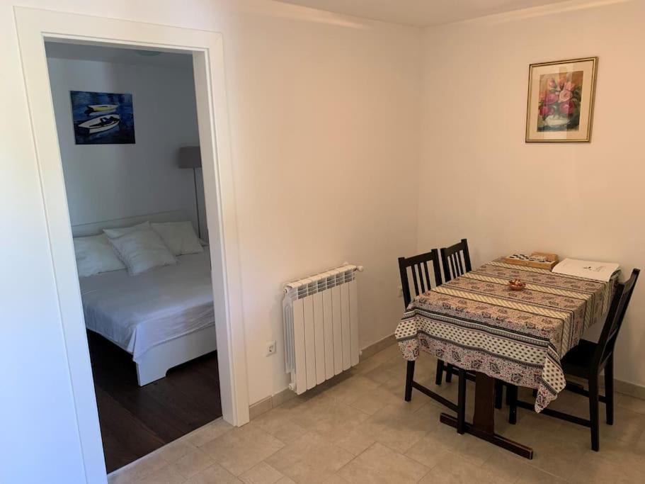 Holiday Apartment Нерезине Экстерьер фото